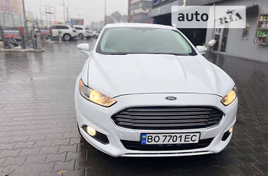 Седан Ford Fusion 2015 в Тернополі