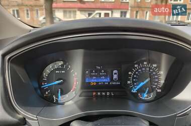 Седан Ford Fusion 2016 в Ізяславі