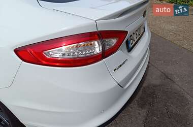 Седан Ford Fusion 2016 в Шептицькому