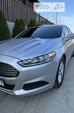 Седан Ford Fusion 2014 в Запоріжжі