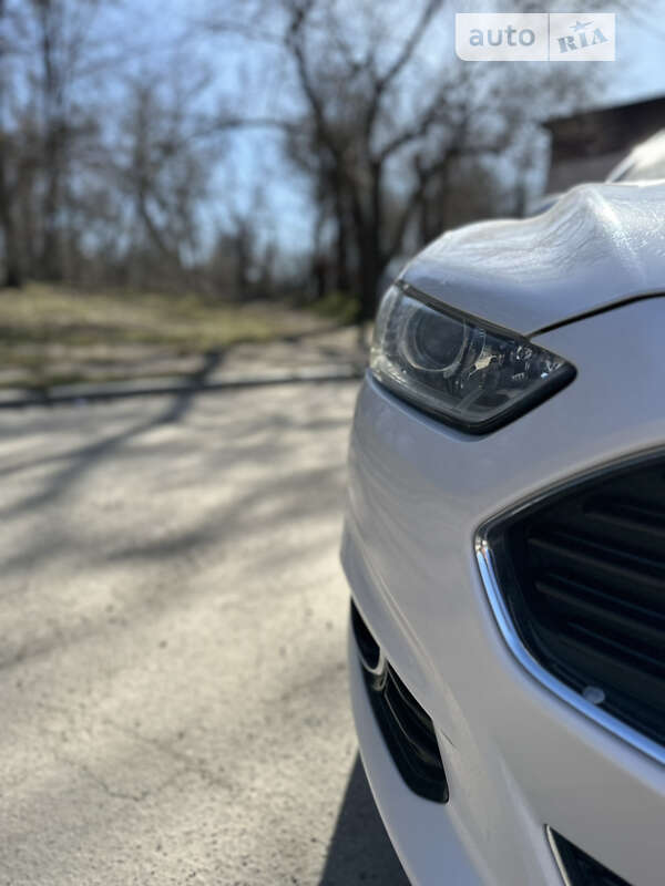 Седан Ford Fusion 2015 в Запорожье