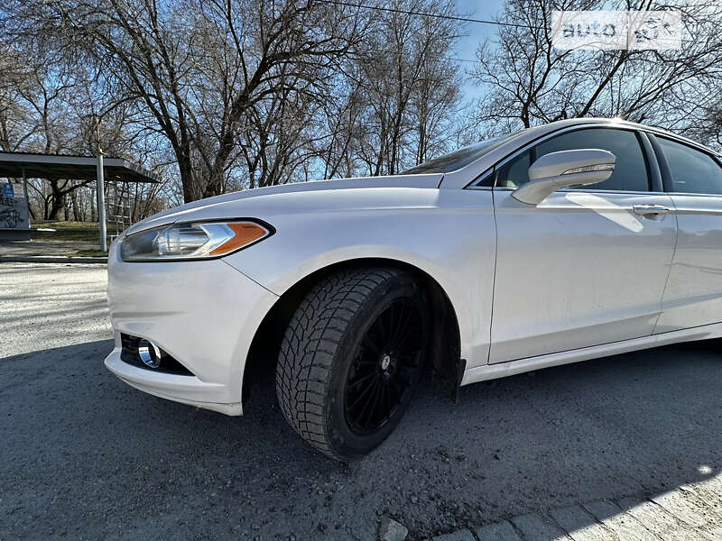 Седан Ford Fusion 2015 в Запорожье