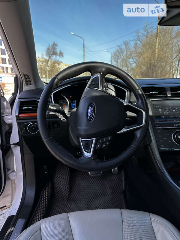 Седан Ford Fusion 2015 в Запорожье