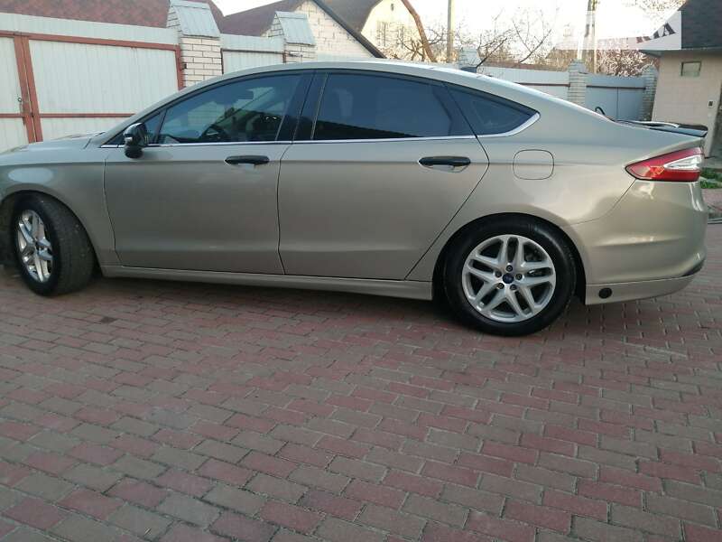 Седан Ford Fusion 2015 в Киеве