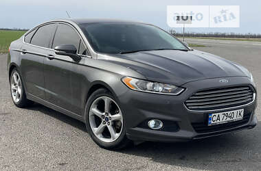 Седан Ford Fusion 2015 в Покровске