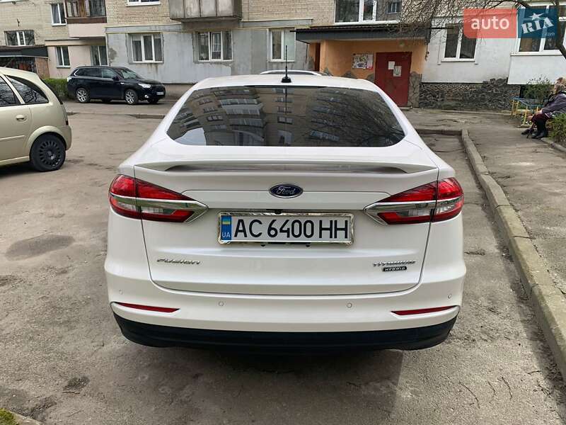 Седан Ford Fusion 2020 в Луцке