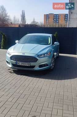 Седан Ford Fusion 2013 в 