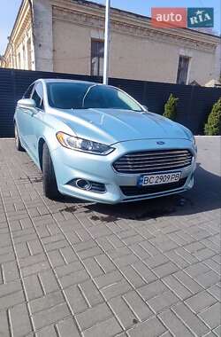Седан Ford Fusion 2013 в 