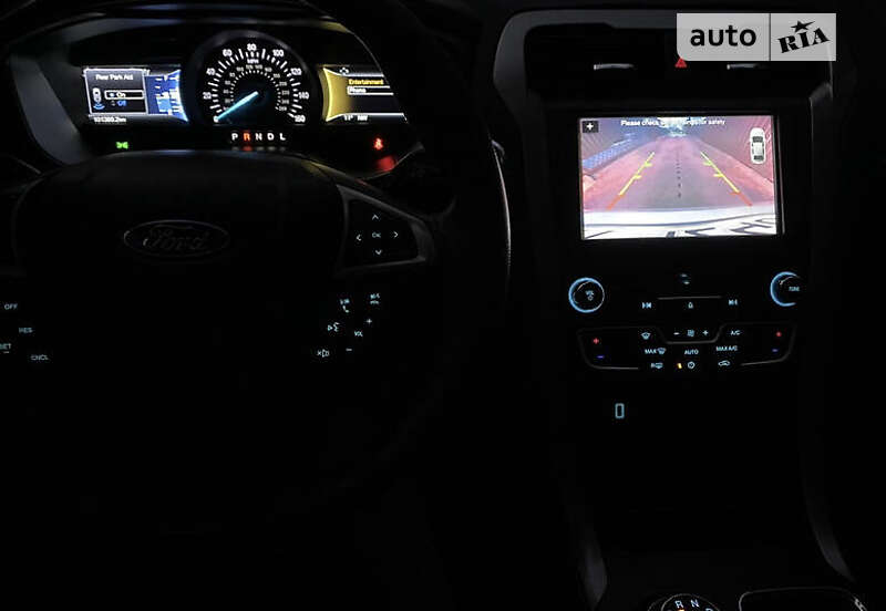 Седан Ford Fusion 2016 в Тячеве