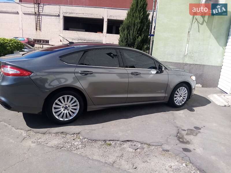 Ford Fusion 2014