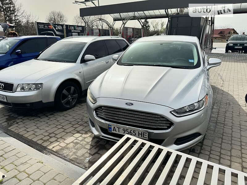 Седан Ford Fusion 2014 в Надворной