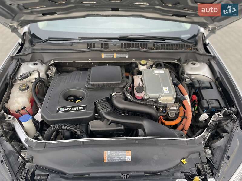 Седан Ford Fusion 2019 в Одесі
