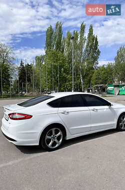 Седан Ford Fusion 2015 в Запорожье