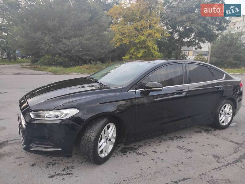 Седан Ford Fusion 2015 в Запоріжжі