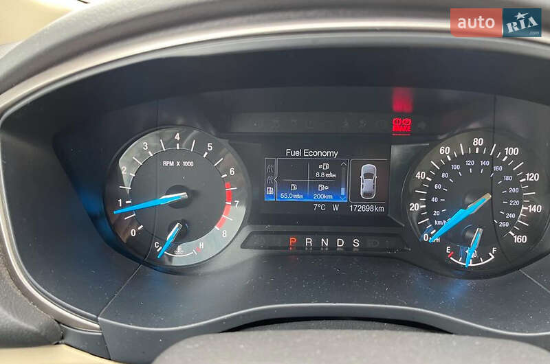 Седан Ford Fusion 2015 в Львові