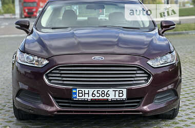 Седан Ford Fusion 2013 в Одесі