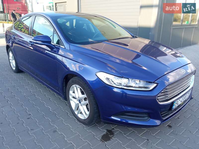 Седан Ford Fusion 2015 в Львове