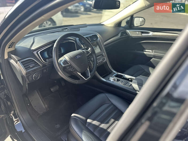 Седан Ford Fusion 2018 в Тернополе