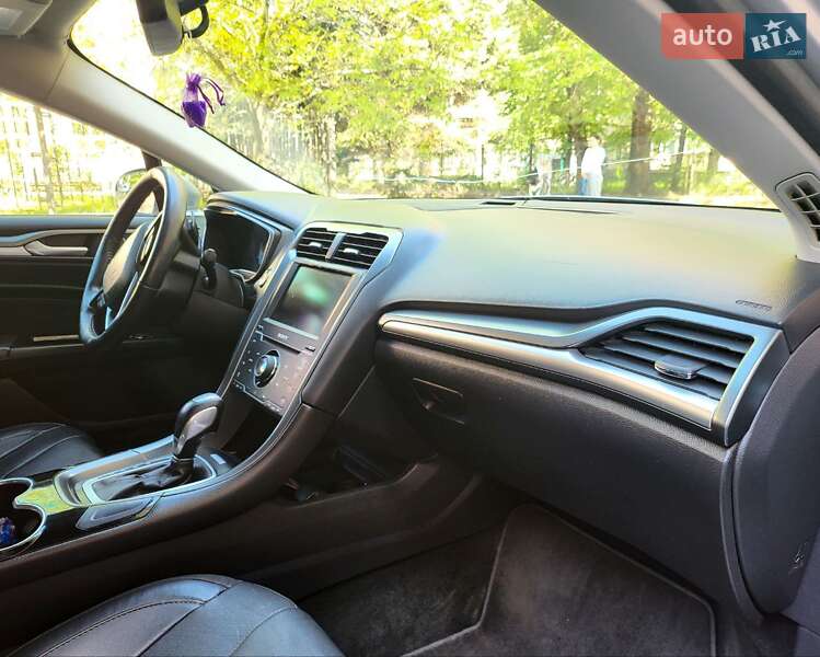 Седан Ford Fusion 2015 в Запоріжжі