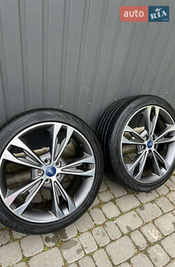 Седан Ford Fusion 2018 в Львове