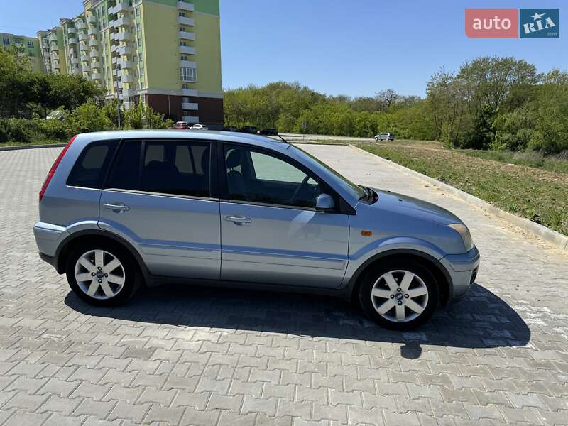 Хэтчбек Ford Fusion 2006 в Полтаве