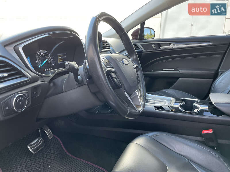 Седан Ford Fusion 2013 в Дніпрі