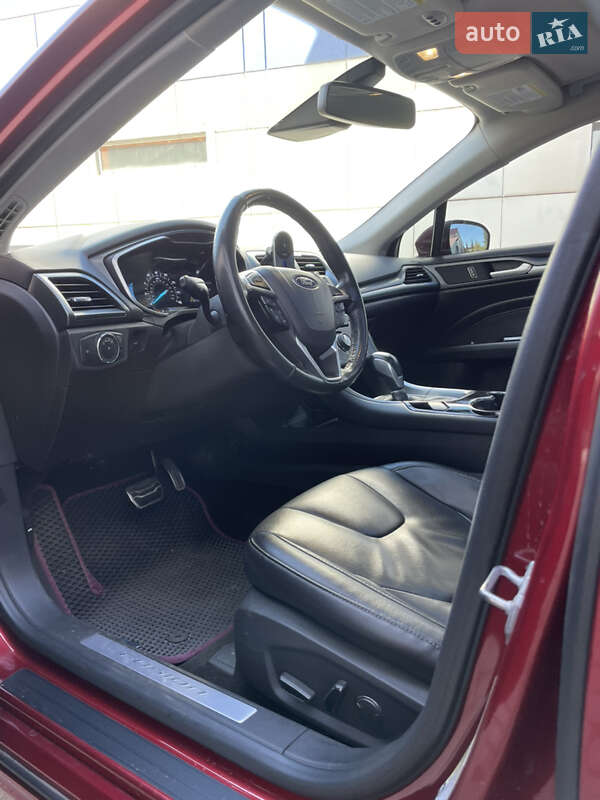 Седан Ford Fusion 2013 в Дніпрі