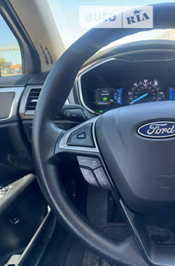 Седан Ford Fusion 2018 в Киеве