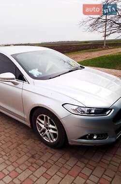 Седан Ford Fusion 2015 в Павлограде