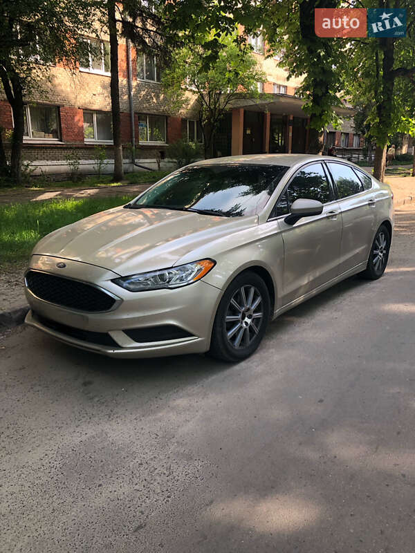 Седан Ford Fusion 2016 в Львове