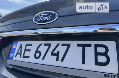 Седан Ford Fusion 2016 в Дніпрі