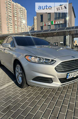 Седан Ford Fusion 2015 в Киеве