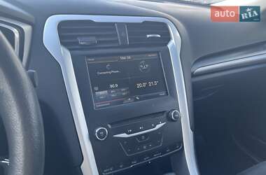 Седан Ford Fusion 2014 в 