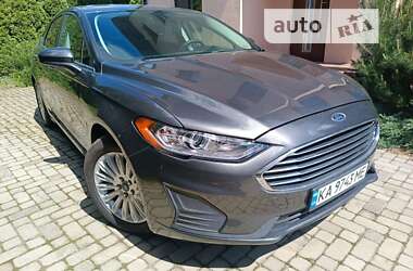 Седан Ford Fusion 2018 в Києві