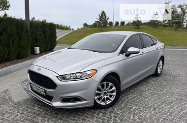 Седан Ford Fusion 2015 в Днепре