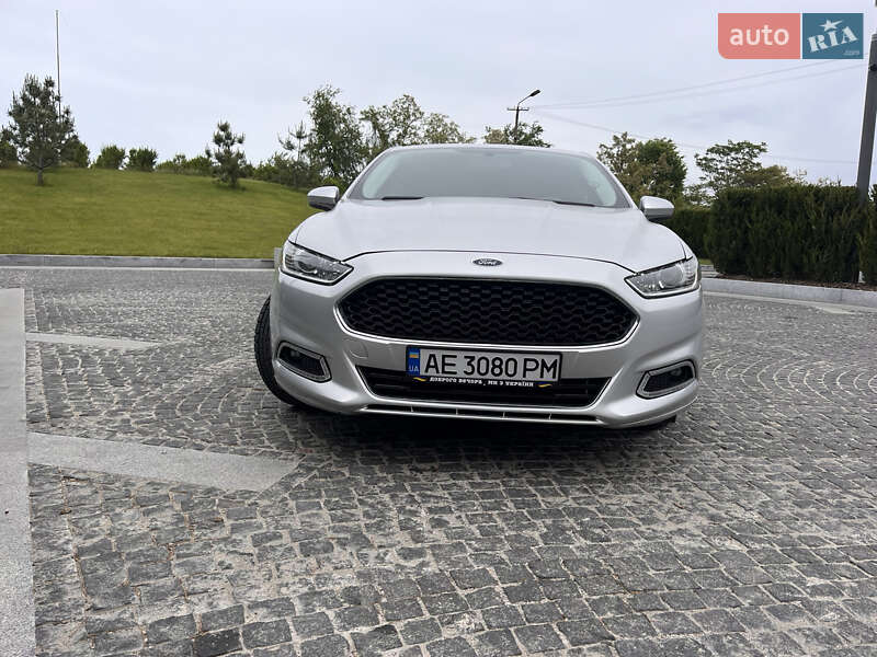 Седан Ford Fusion 2015 в Львове