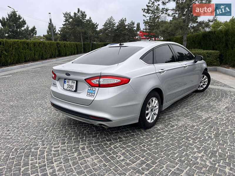 Седан Ford Fusion 2015 в Львове
