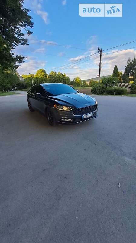 Седан Ford Fusion 2018 в Черновцах
