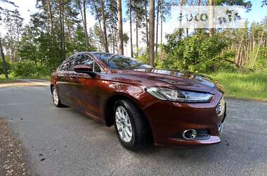 Седан Ford Fusion 2015 в Смеле