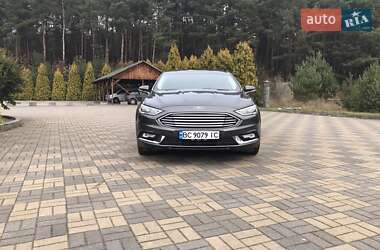 Седан Ford Fusion 2016 в Львове