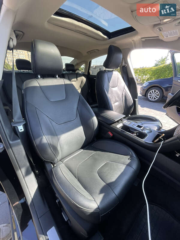 Седан Ford Fusion 2018 в Киеве