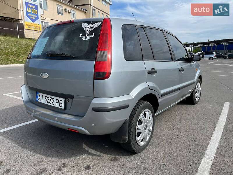 Хэтчбек Ford Fusion 2005 в Виннице