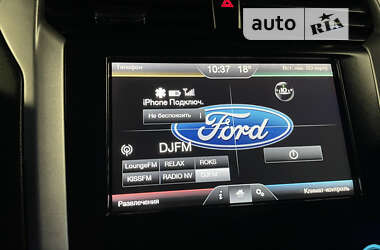Седан Ford Fusion 2012 в 