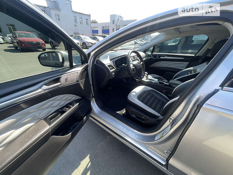 Седан Ford Fusion 2012 в Києві фото 22 Седан Ford Fusion 2012 в Києві