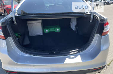 Седан Ford Fusion 2012 в 