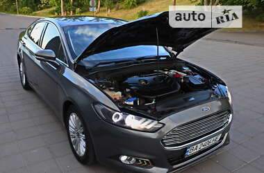 Седан Ford Fusion 2015 в Кременчуге