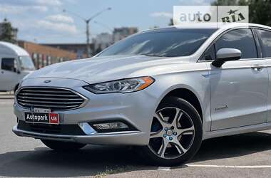 Седан Ford Fusion 2016 в Львові