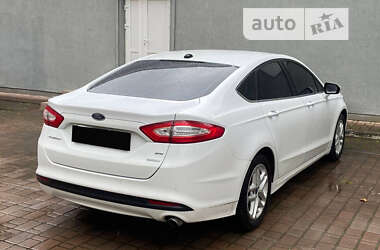 Седан Ford Fusion 2013 в Івано-Франківську