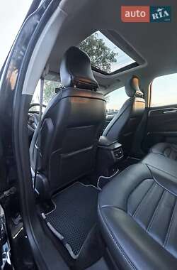 Седан Ford Fusion 2014 в 
