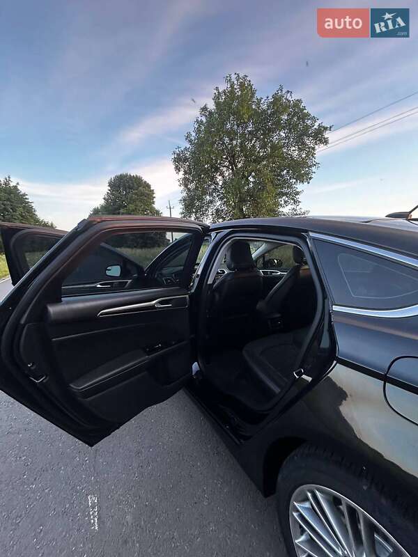 Седан Ford Fusion 2014 в Городке